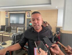 Penolakan Penutupan Tambang Pasir, Ratusan Warga Nambo Gelar Aksi di DPRD Kota Kendari