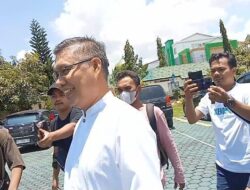 Usai Diperiksa Kejati Sultra, Mantan Walikota Kendari Enggan Berbicara Atas Dugaan Suap Alfamidi 