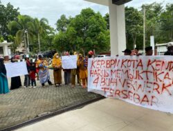 Jadi Korban Mafia Tanah, Puluhan Warga Gelar Aksi Unjuk Rasa di BPN Sultra 