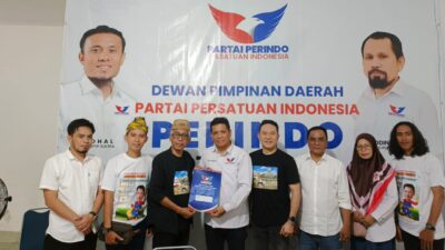 Siap Bertarung Di Pilwali Kendari, Asmawa Tosepu Ambil Formulir di Partai Perindo