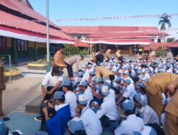 Cegah Tawuran, Polisi Geledah Tas Siswa di SMKN 4 Kendari
