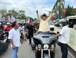 Ribuan Relawan Antar Calon Walikota Kendari Yudhi-Nirna Daftar di KPU