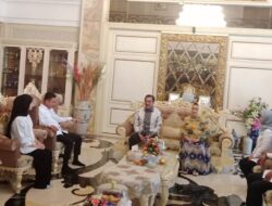 Radhan dan Giona Dilepas oleh Nur Alam untuk Mendaftar ke KPU