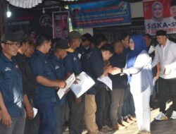 Lantik Tim Relawan di Kambu, Siska-Sudirman Dinilai Pasangan Komplit