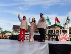 Ribuan Masyarakat Kendari Antusias Padati Kampanye Akbar Yudhi-Nirna