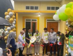 Maxcel Kendari Serahkan 1 Unit Rumah Madina City Kepada Pemenang Gebyar Spektakuler