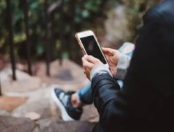 OJK Ingatkan Masyarakat Untuk Waspada Terhadap Marak Modus Penipuan Teknik Fake SMS Masking