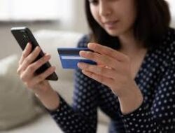OJK Beri 11 Tips untuk Hindari Maling M-Banking