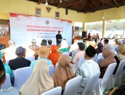 Serahkan Sertipikat Hasil Konsolidasi Tanah Tutupan Jepang, Menteri Nusron Berpesan agar Warga Hati-Hati Jaga Sertipikat