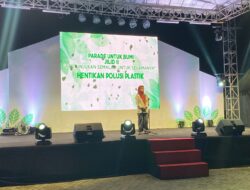 Parade Untuk Bumi Jilid II Sukses Digelar di Pantai Nambo : Aksi Kreatif Triple C Dapat Pujian dari Pemkot Kendari