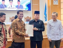 Wujud Dukungan Pendidikan, Pemprov Sultra Serahkan Sertipikat Sekolah Unggul Garuda Kepada Kemdikti RI