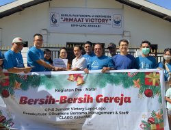 Claro Kendari Lakukan Aksi Bersih-bersih Gereja dalam Rangka Menyambut Natal 2025