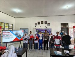 Fokus dan Safety Check Berkendara, Edukasi Safety Riding Terus Dilakukan Asmo Sulsel di SMA Negeri 9 Kendari