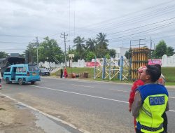 Sat Lantas Polresta Kendari Tindak Lanjuti Laporan Warga, Tower Crane Melintang di Jalan Dinilai Membahayakan