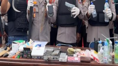 Aparat Gabungan Gerebek Sarang Narkoba di Kampung Salo Kendari, 11 Orang Diamankan dan Airsoft Gun Disita