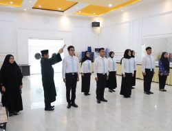Kanwil BPN Sultra Lantik Tujuh Surveyor Berlisensi, Tekankan Profesionalisme dan Integritas