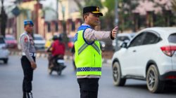 Implementasikan Quick Wins Kapolri, Wakapolda Sultra Turun Langsung Atur Lalu Lintas